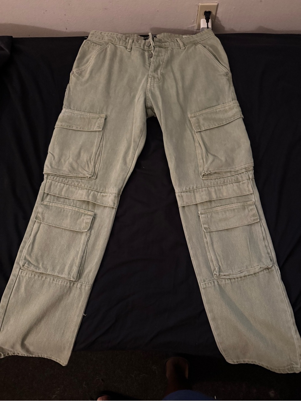 Boohoo Mens Light Olive Cargo Pants with Multiple Pockets